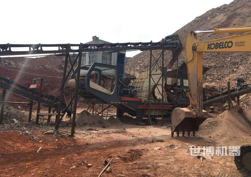 移动式重锤破工作现场 移动式重锤破工作现场