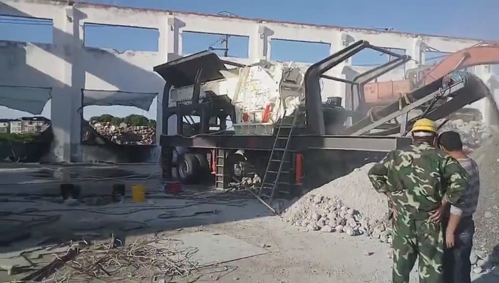 建筑垃圾粉碎现场 建筑垃圾粉碎现场