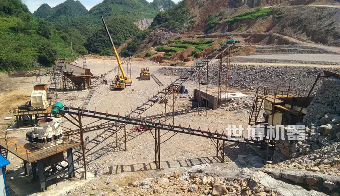 联合碎石生产线安装现场 联合碎石生产线安装现场