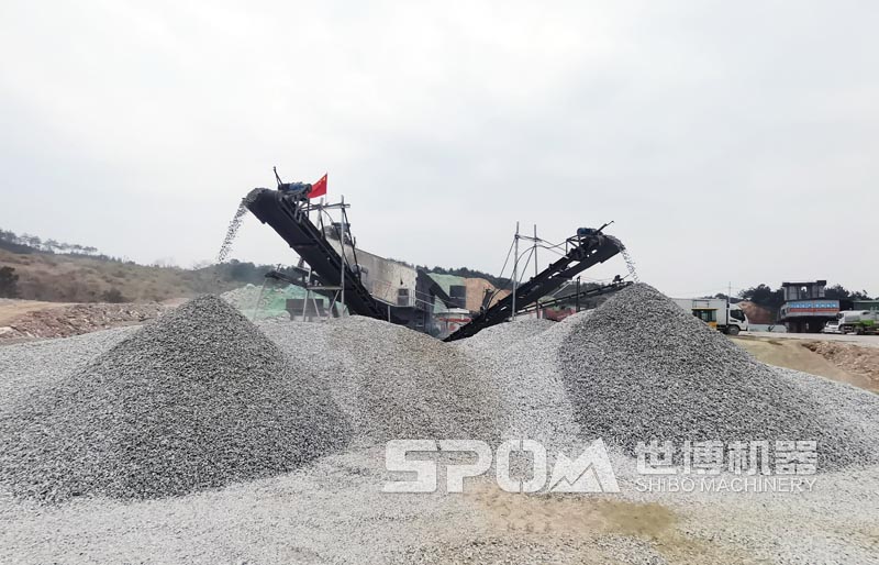 轮胎式圆锥破磕石子现场图 轮胎式圆锥破磕石子现场图